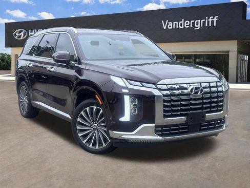 Used 2024 Hyundai Palisade Calligraphy FWD image 1