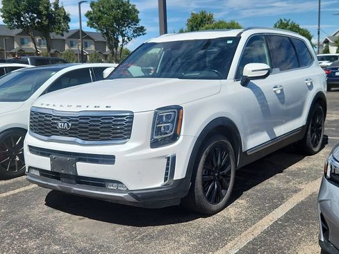 Used 2020 Kia Telluride SX w/ SX Prestige Package AWD/4WD image 3