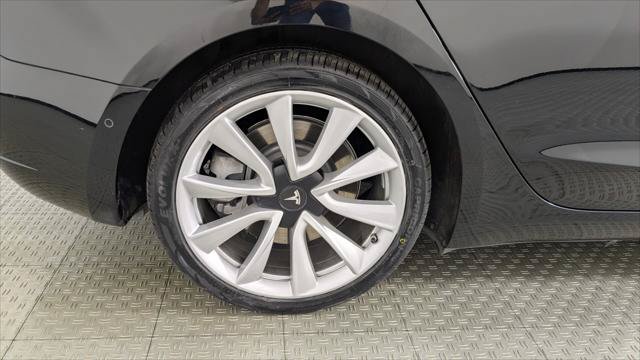 Used 2018 Tesla Model 3 Long Range RWD image 30