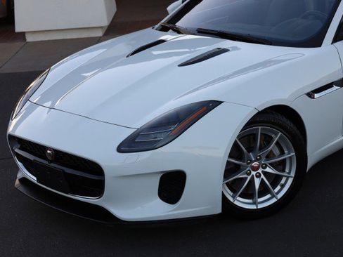 Used 2020 Jaguar F-TYPE Convertible image 6