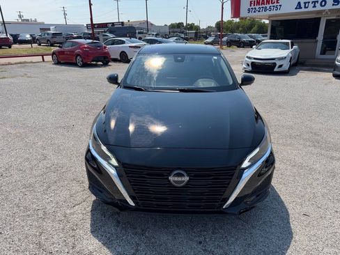 Used 2023 Nissan Altima 2.5 SL FWD image 2