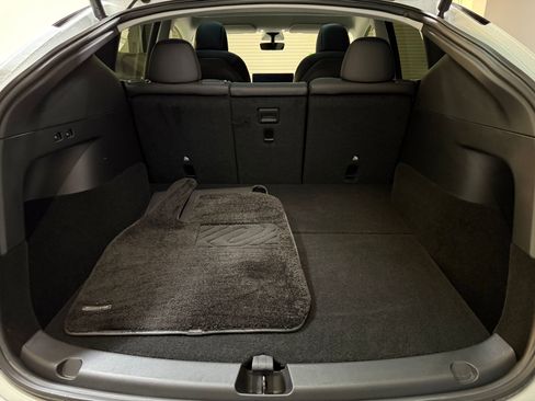 Used 2021 Tesla Model Y Performance image 37