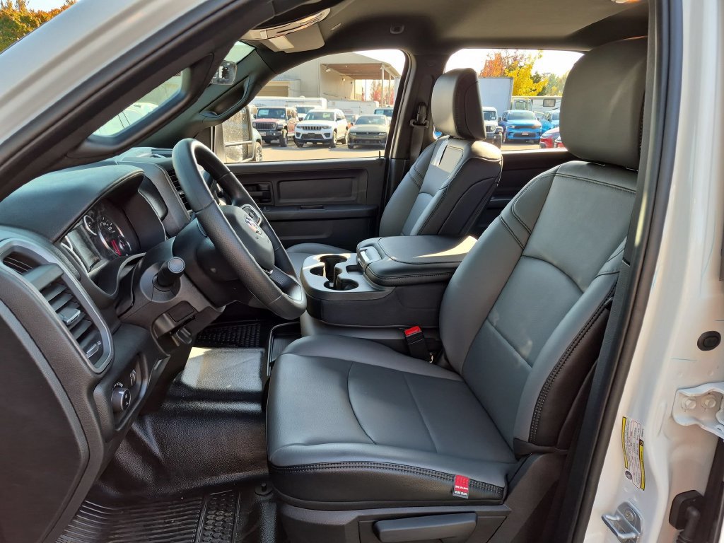 New 2027 RAM 3500 Tradesman AWD/4WD image 12