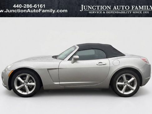 Used 2009 Saturn Sky w/ Premium Trim Package RWD image 1