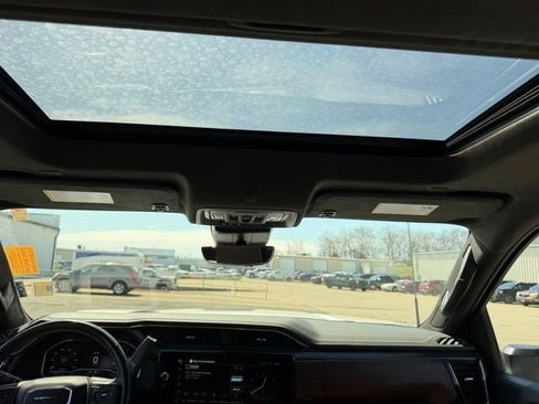 Used 2024 GMC Sierra 2500 Denali Ultimate w/ Max Trailering Package image 8