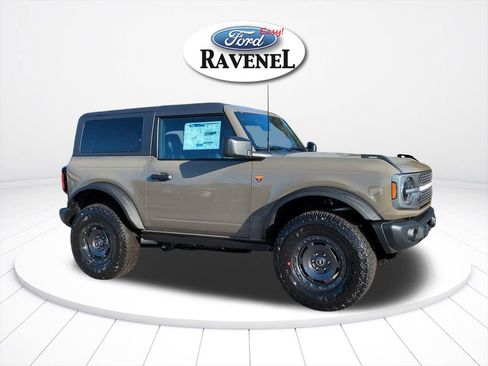 New 2025 Ford Bronco Badlands w/ Sasquatch Package image 2