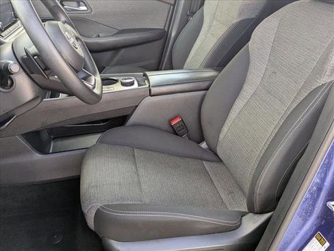 Used 2023 Nissan Rogue SV image 14