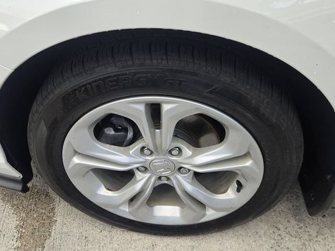 Used 2024 Honda Accord LX image 10