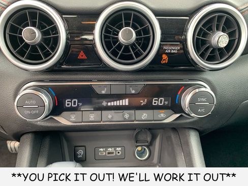Used 2025 Nissan Sentra SR FWD image 20