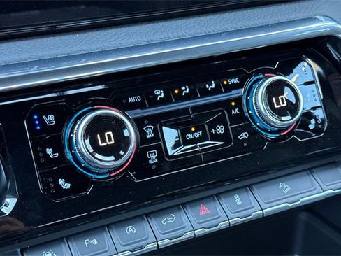 New 2026 GMC Sierra 1500 Denali w/ Denali Reserve Package image 24