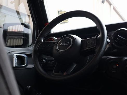 Used 2022 Jeep Wrangler Unlimited Sport AWD/4WD image 43