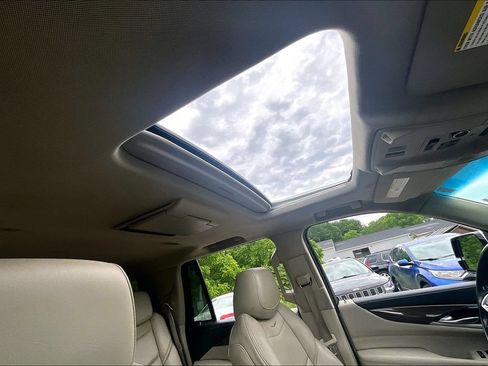 Used 2020 Cadillac Escalade Luxury AWD/4WD image 27