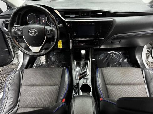 Used 2019 Toyota Corolla SE w/ Carpet Mat Package (TMS) FWD image 39