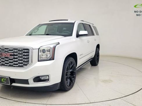 Used 2019 GMC Yukon Denali w/ Denali Ultimate Package AWD/4WD image 7