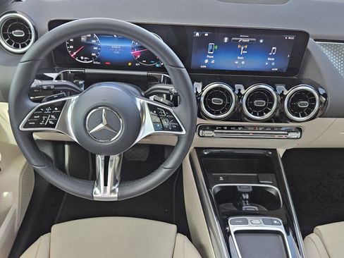 Certified 2026 Mercedes-Benz GLA 250 image 26