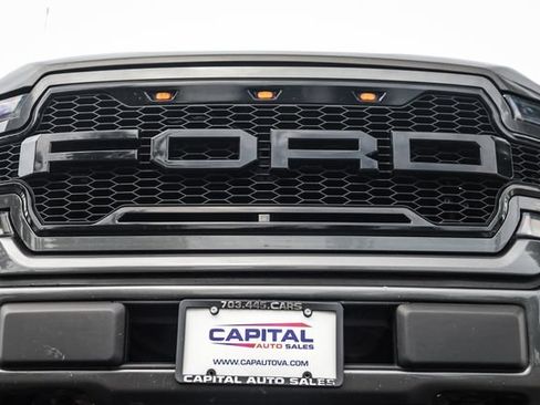 Used 2018 Ford F150 XLT w/ Equipment Group 302A Luxury AWD/4WD image 10