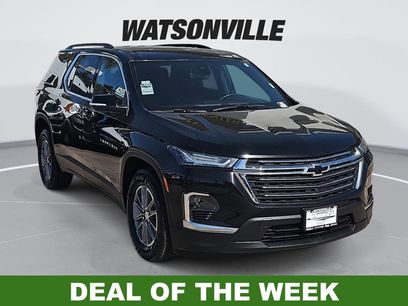 Used 2023 Chevrolet Traverse LT