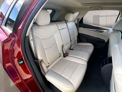 Used 2021 Cadillac XT5 Premium Luxury image 27