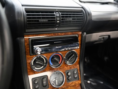 Used 2001 BMW Z3 3.0i image 41