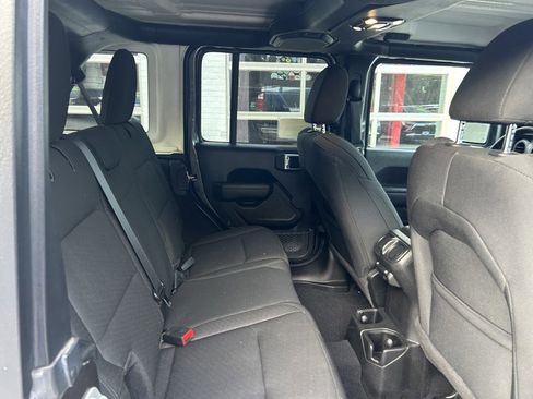 Used 2022 Jeep Wrangler Unlimited Sport AWD/4WD image 24