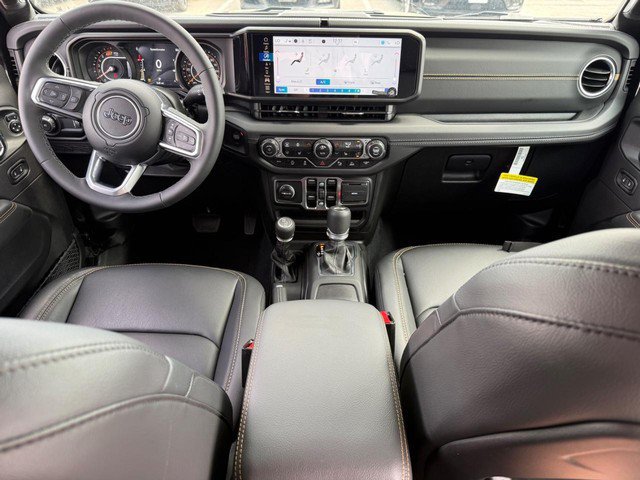 New 2025 Jeep Wrangler Unlimited Sahara AWD/4WD image 21