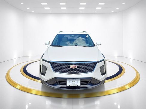 Certified 2024 Cadillac XT4 Premium Luxury w/ Cold Weather Package FWD image 2