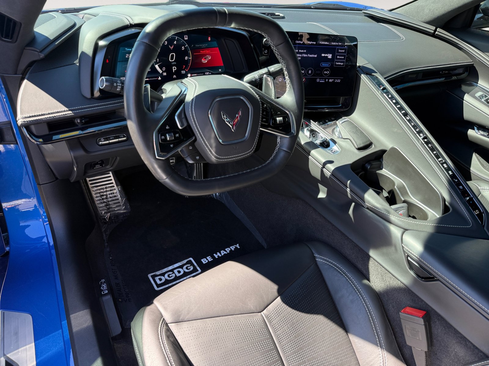 Used 2023 Chevrolet Corvette Stingray Premium Cpe w/ Z51 Performance Package RWD image 15