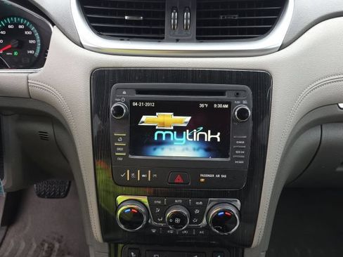 Used 2016 Chevrolet Traverse LT AWD/4WD image 24