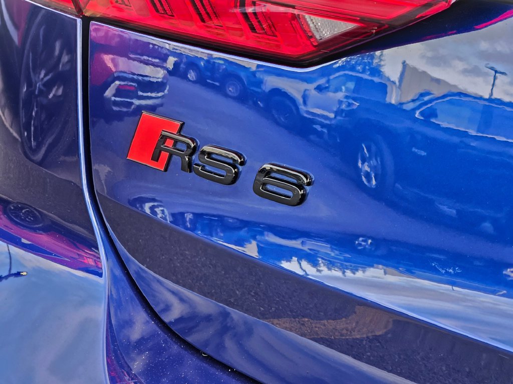 Used 2021 Audi RS 6 AWD/4WD image 10