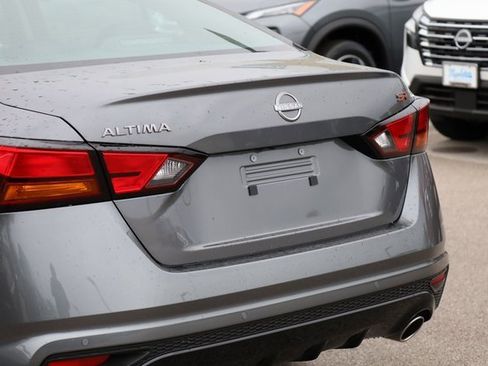 New 2025 Nissan Altima 2.5 SR image 7
