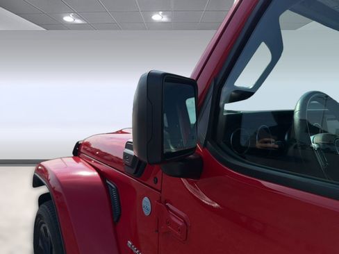 Used 2023 Jeep Wrangler Unlimited Sahara w/ Cold Weather Group AWD/4WD image 31