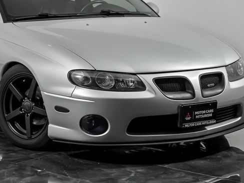 Used 2004 Pontiac GTO RWD image 2