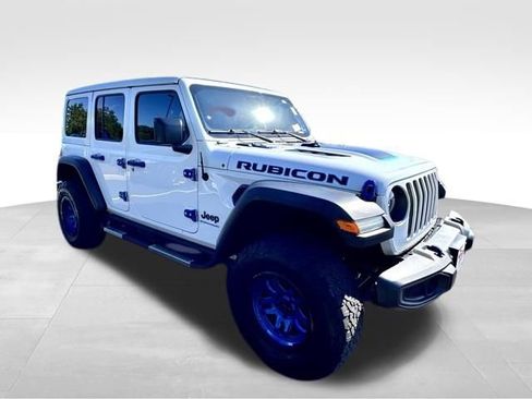 Used 2023 Jeep Wrangler Unlimited Rubicon 4xe w/ Cold Weather Group AWD/4WD image 11
