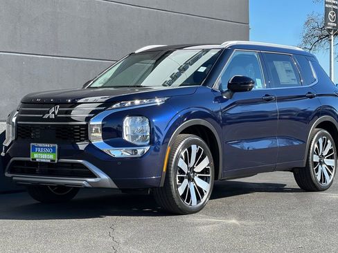 New 2026 Mitsubishi Outlander SEL image 9