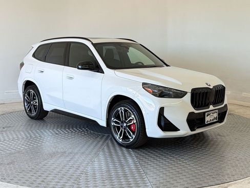 New 2026 BMW X1 xDrive28i w/ Technology Package AWD/4WD image 7