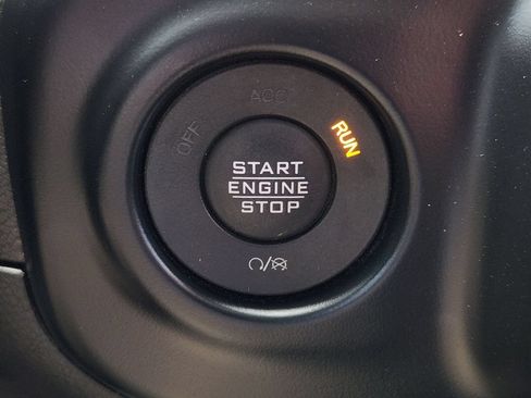 Used 2021 Jeep Wrangler Unlimited Rubicon w/ Xtreme Recon 35" Tire Package AWD/4WD image 22