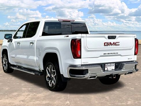 Used 2024 GMC Sierra 1500 SLT w/ SLT Premium Plus Package AWD/4WD image 5