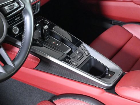Certified 2025 Porsche 911 Carrera RWD image 16