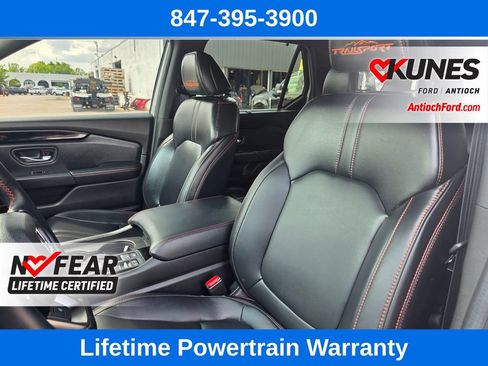 Used 2025 Honda Pilot TrailSport image 16