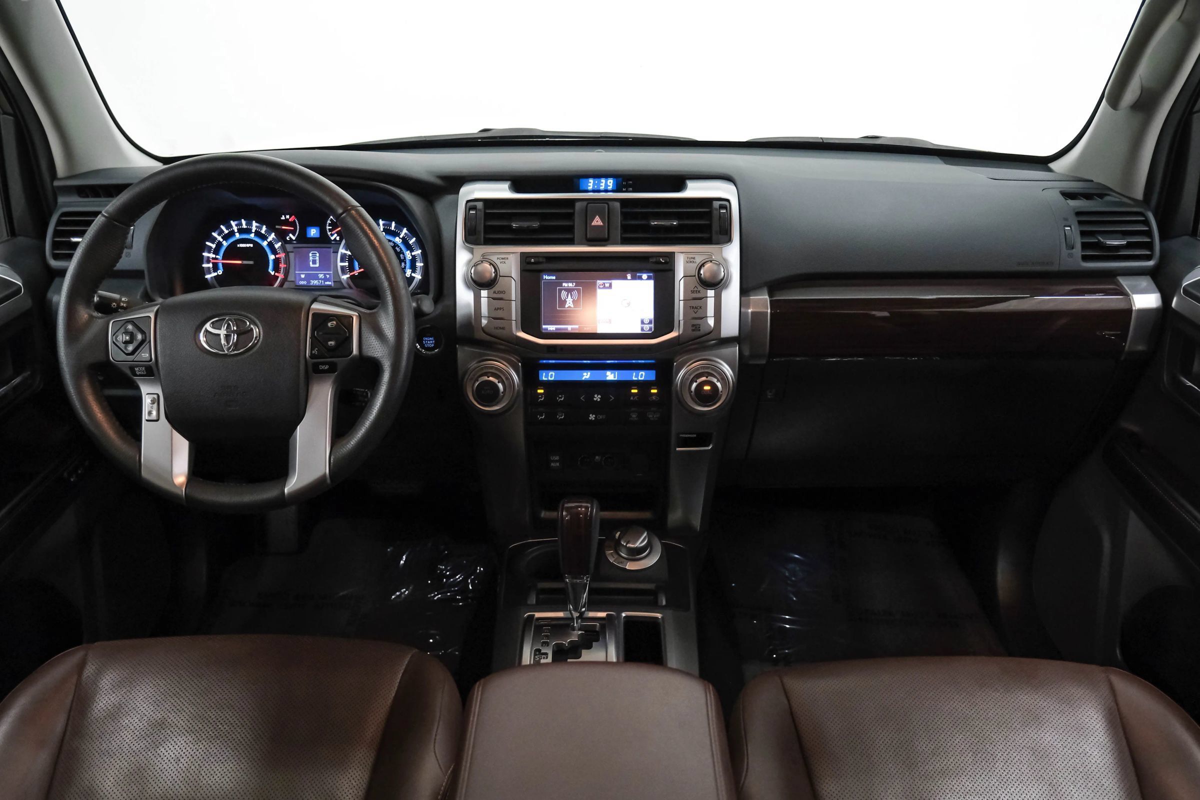 Used 2016 Toyota 4Runner Limited AWD/4WD image 14