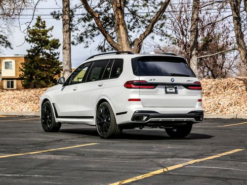 New 2026 BMW X7 xDrive40i w/ Dynamic Handling Package image 3
