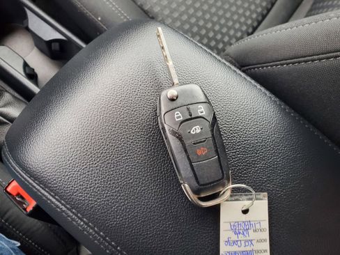 Used 2020 Ford Transit Connect XLT image 29