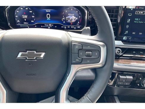 Used 2024 Chevrolet Silverado 1500 LT Trail Boss w/ LT Trail Boss Premium Package AWD/4WD image 21