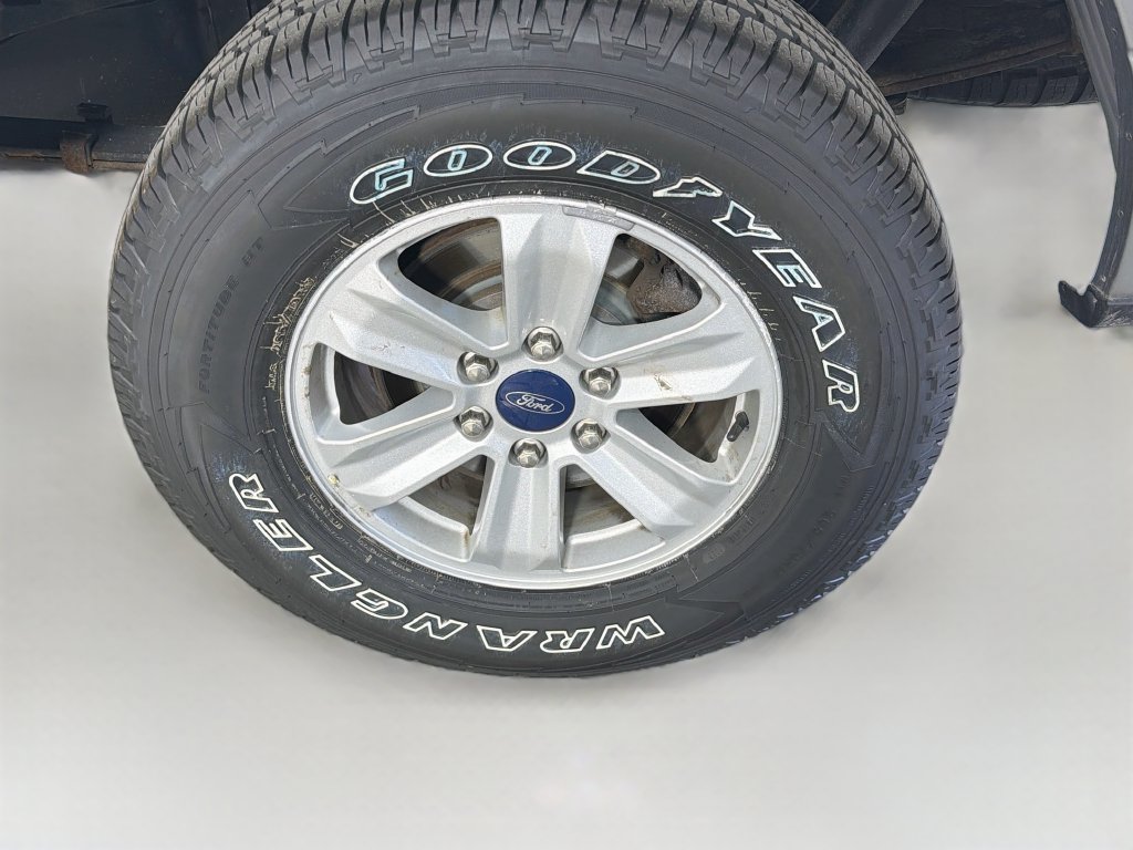 Used 2020 Ford F150 XL w/ Equipment Group 101A Mid AWD/4WD image 25