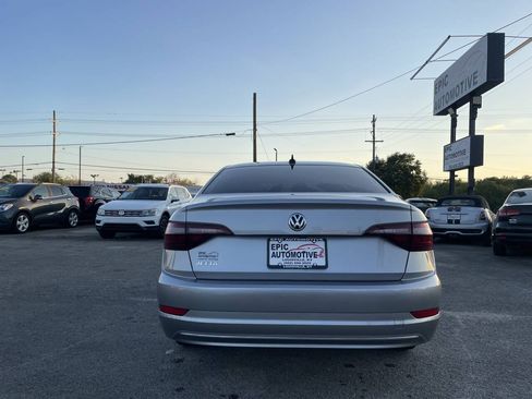Used 2020 Volkswagen Jetta S w/ Driver Assistance Package FWD image 9