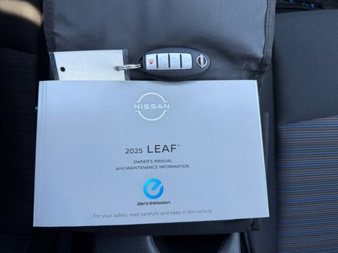Used 2025 Nissan Leaf SV Plus FWD image 37
