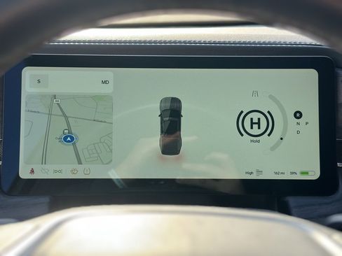 Used 2022 Rivian R1T Launch Edition image 13