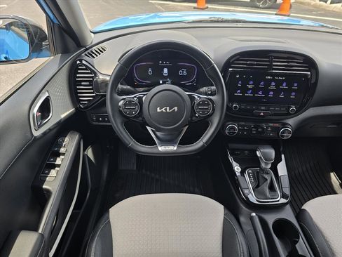 Used 2024 Kia Soul GT-Line FWD image 13