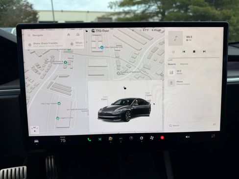 Used 2022 Tesla Model S image 24