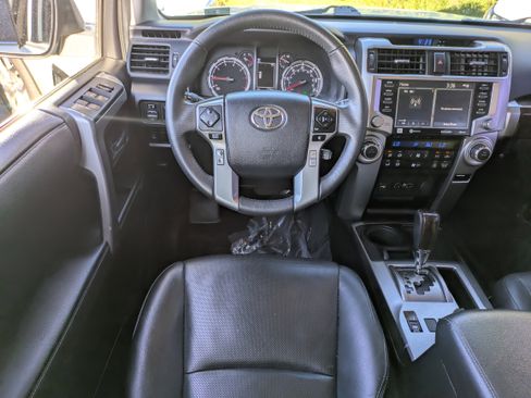 Used 2020 Toyota 4Runner Limited image 18